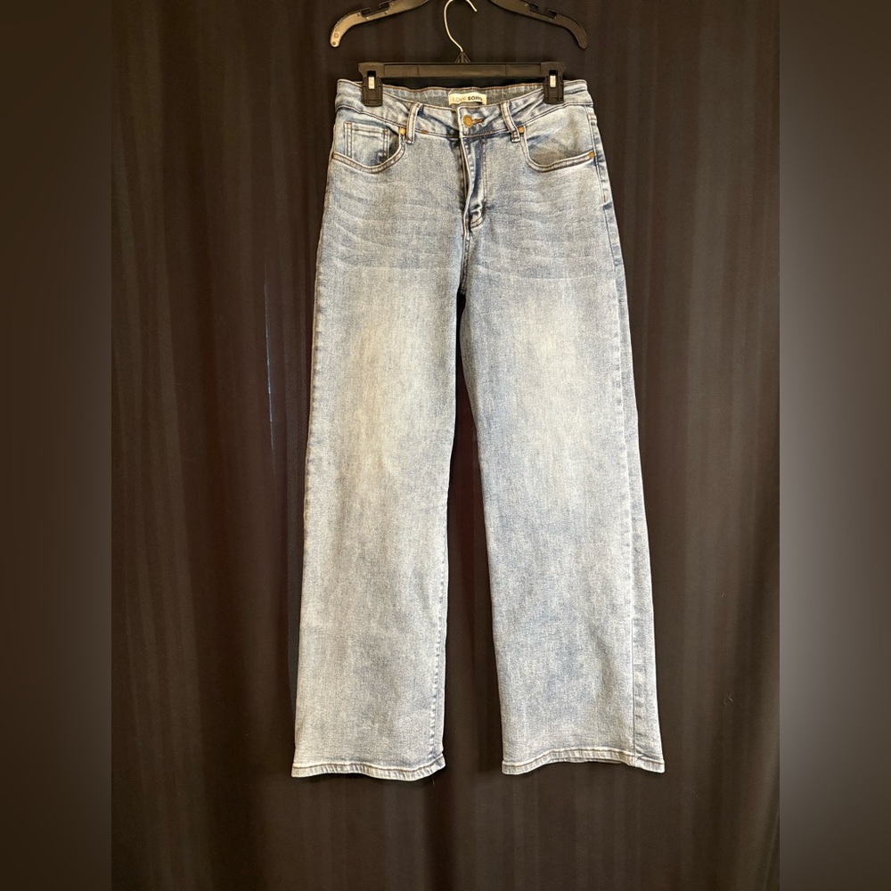 Wide leg jeans